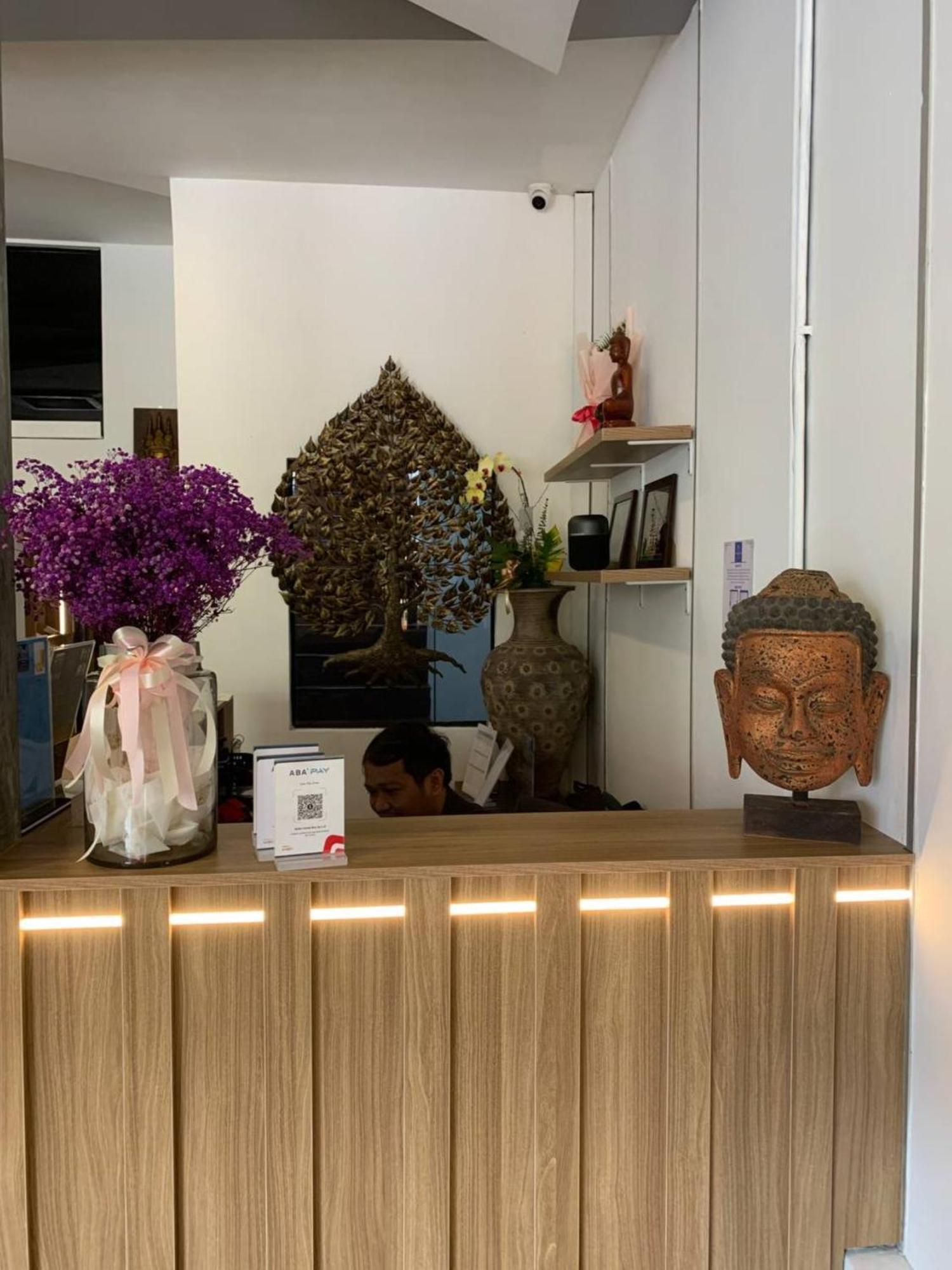Suite Home Boutique Hotel Phnom Penh Exteriör bild